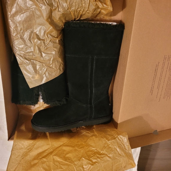 Koolaburra Black Winter Boots Shearling-Lined - Picture 2 of 7